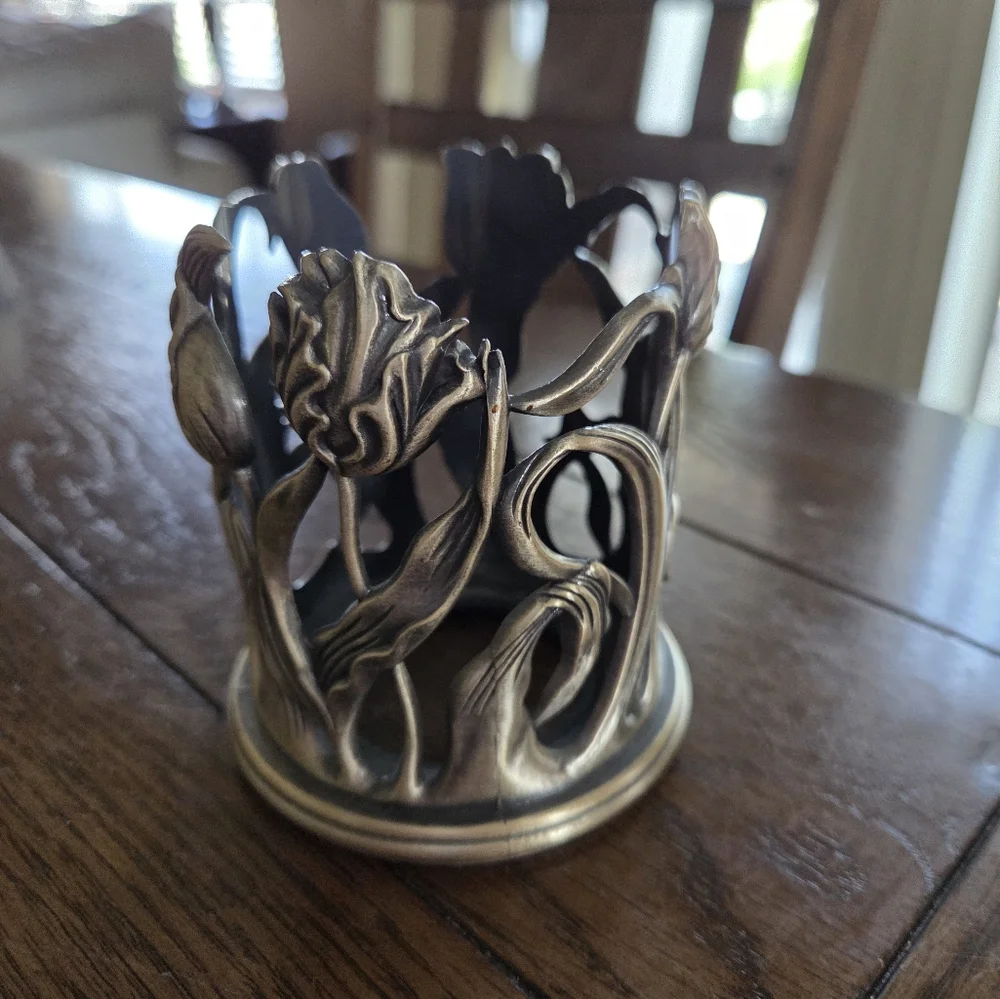 Tulip Candle Holder Matte Silver From Royal Limited